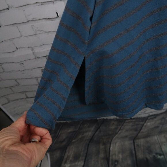 LULAROE TEAL & GREY SHORT SLEEVE MATERNITY TOP SIZE SMALL - Picture 7 of 8